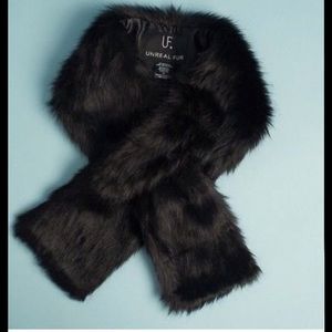 Rachel Zoe Box of Style Black Faux Fur Stole/Scarf